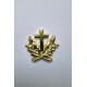 Insigne métallique de calot d'aumônier militaire catholique